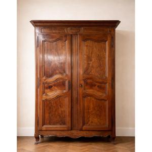 Louis XV Period Cabinet In Solid Walnut, Quality Regional Workmanship