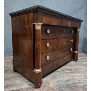 Commode Empire en acajou et placage d’acajou flammé, époque XIXᵉ siècle.