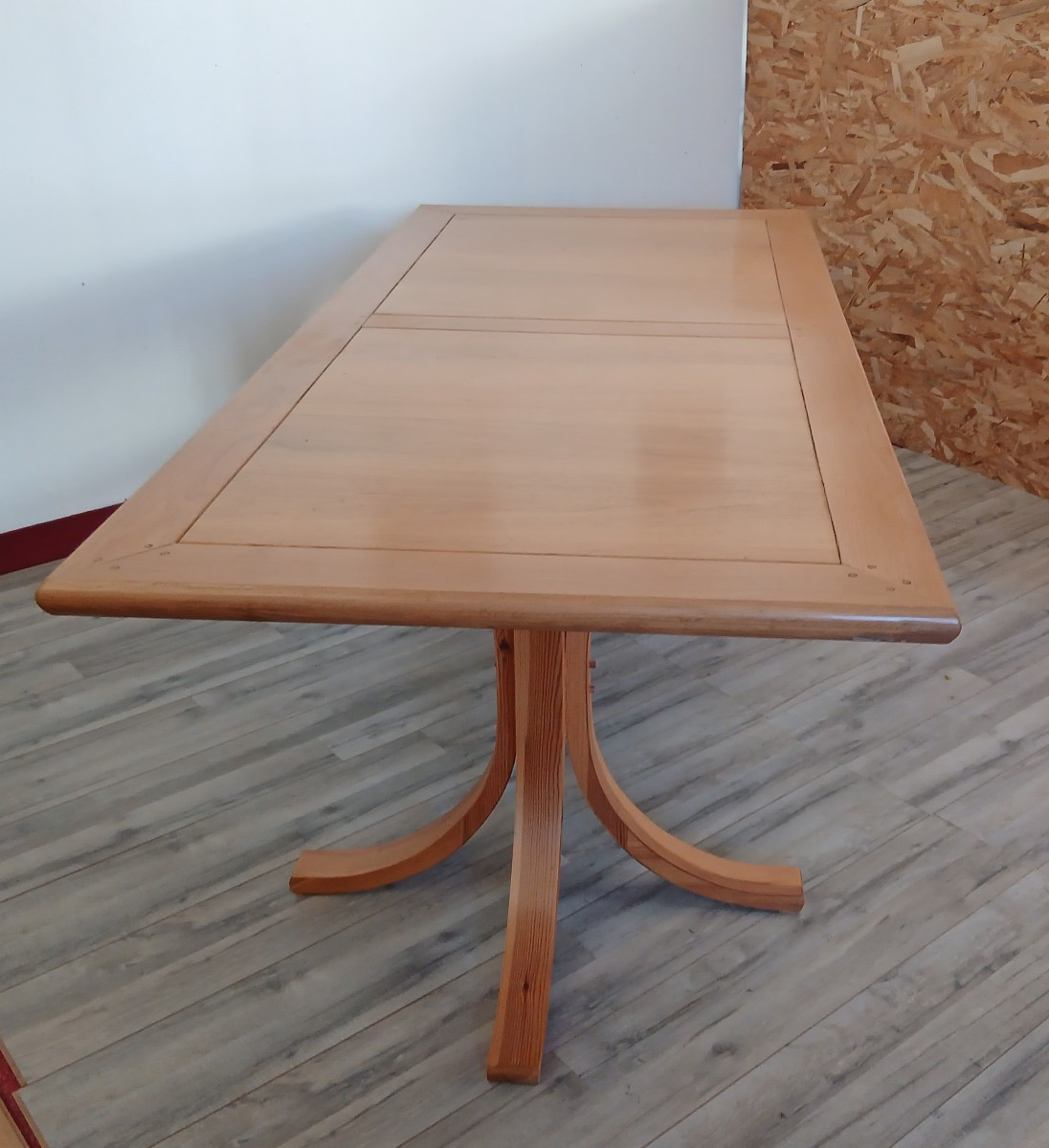 Table De Style Scandinave -photo-3