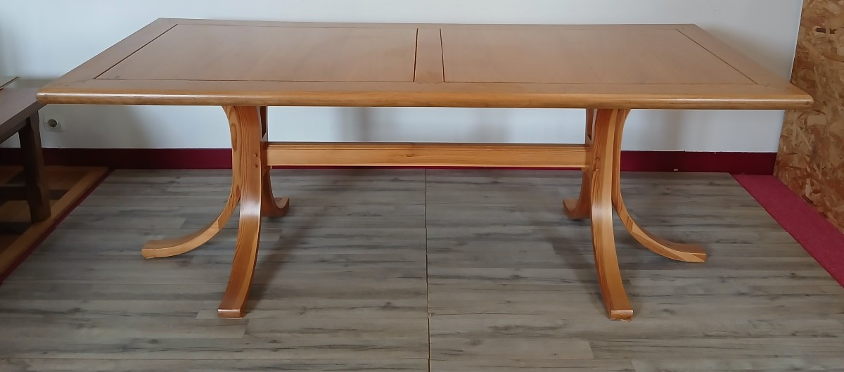Table De Style Scandinave -photo-4