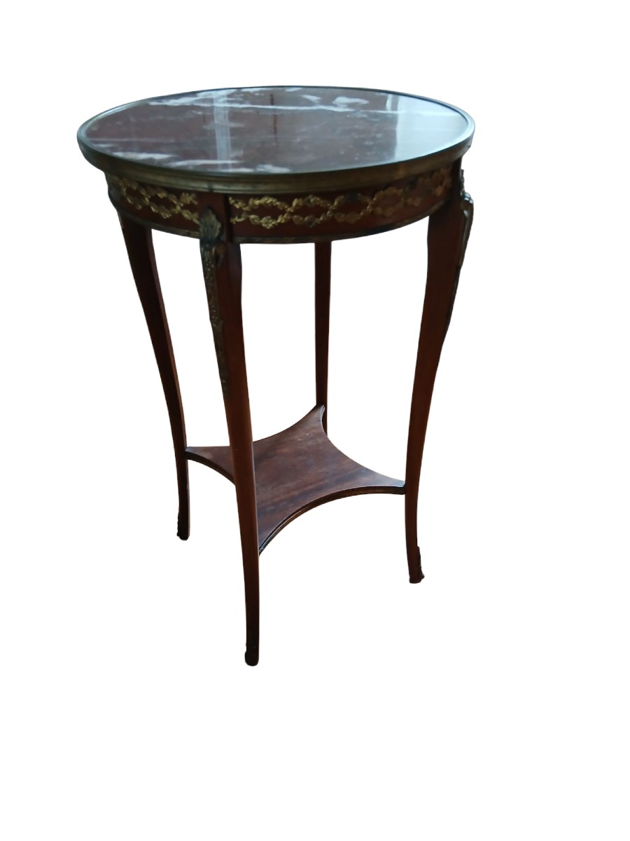 Gueridon style Louis XVI 