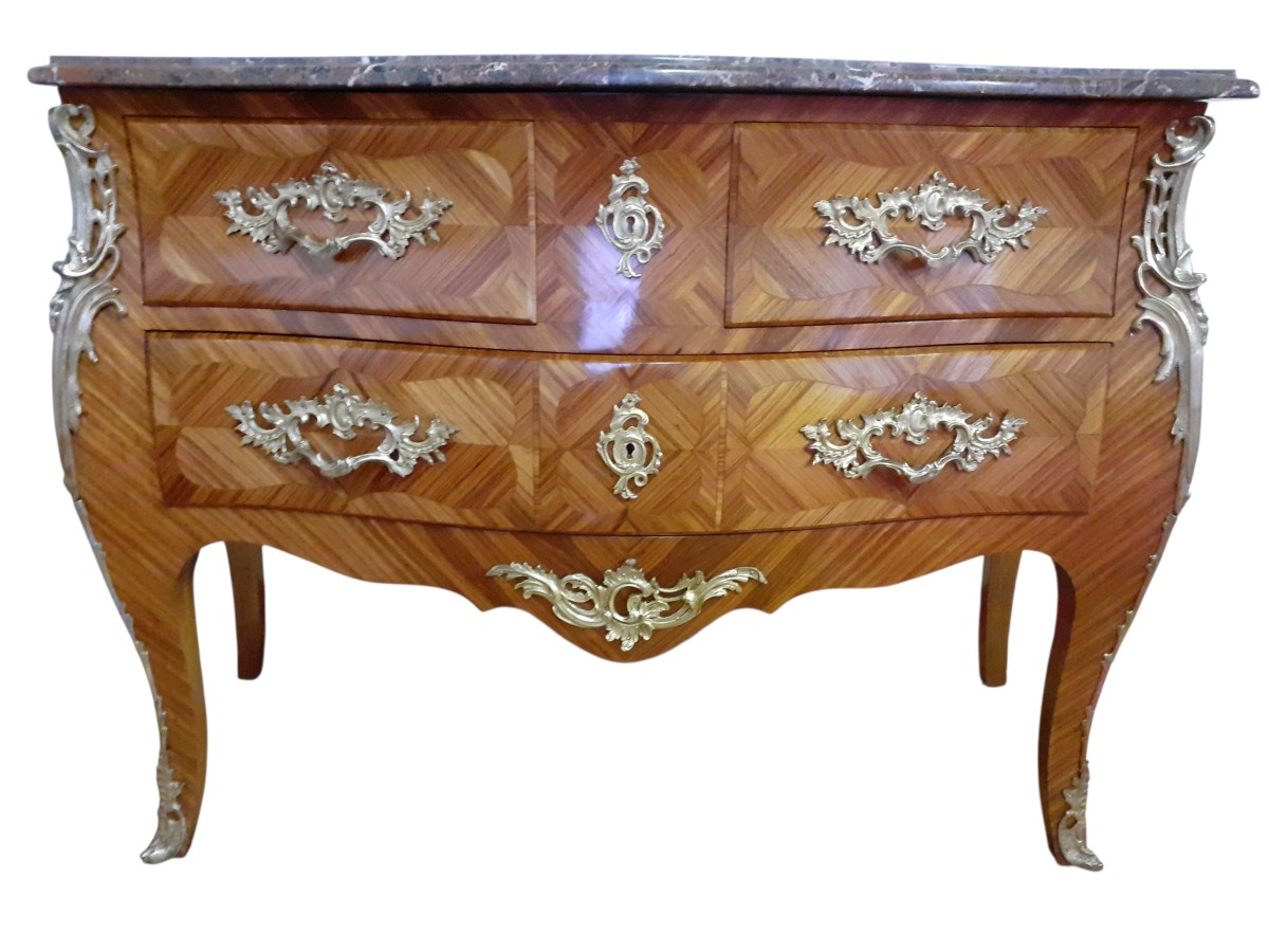 Commode style Louis xv , XXème 