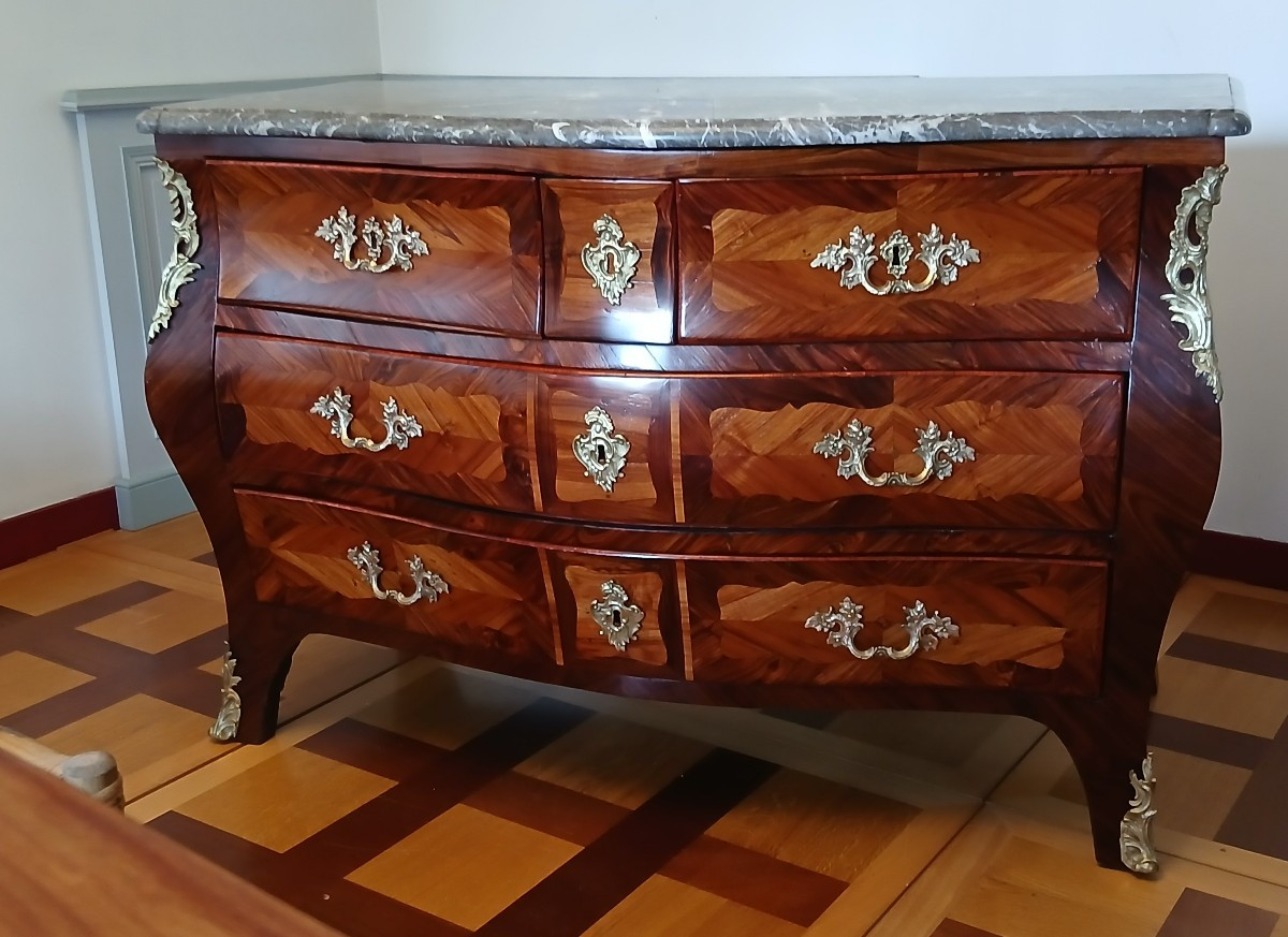 Louis XV Period Tomb Chest Of Drawers Stamped Leonard Boudin 1735-1807, 18th Century 