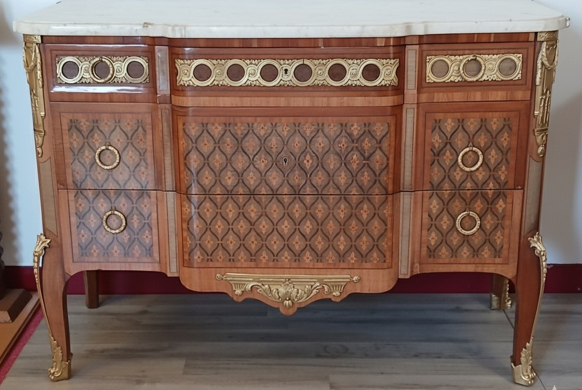 Commode à Ressaut De Style Transition Louis XV-XVI, 19ème
