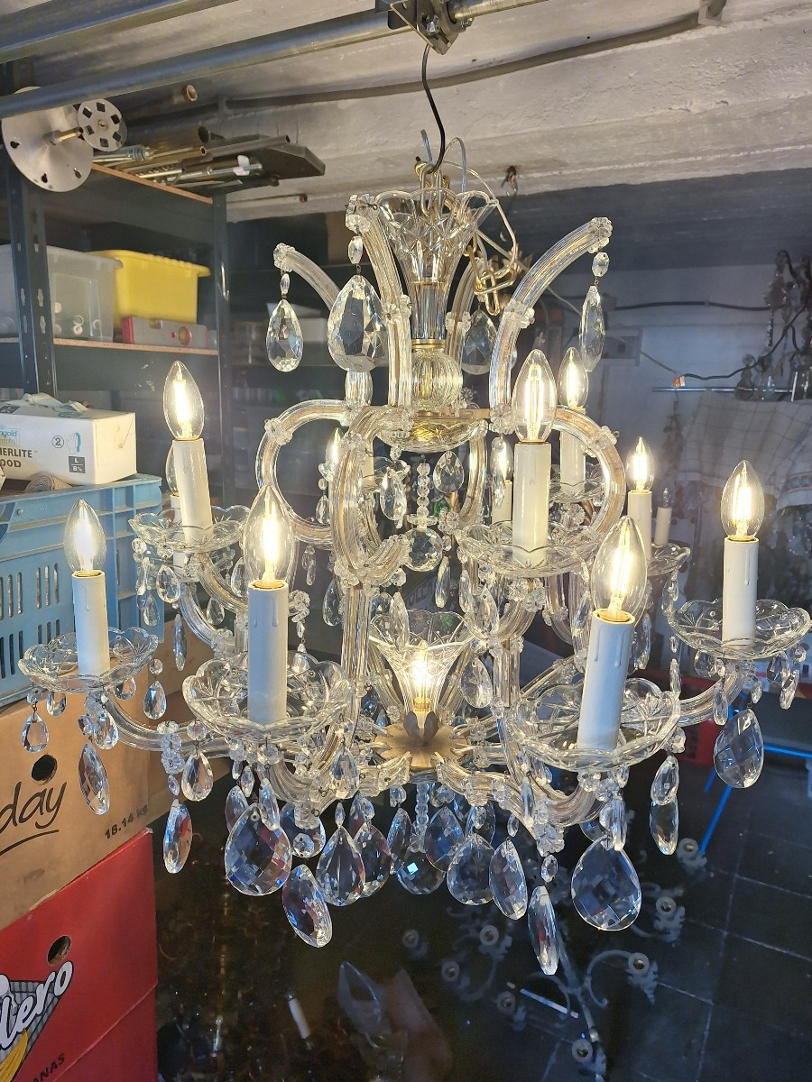 Luminaire de type Marie Thérèse à pampilles en cristal vers 1960 