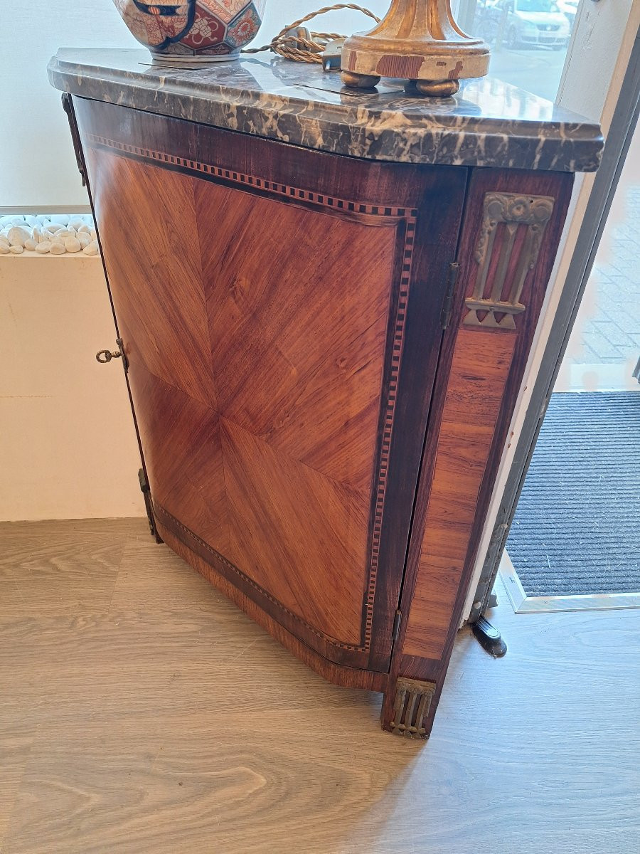 Paire d'encoignures marquetées de style Louis XVI vers 1830-photo-2