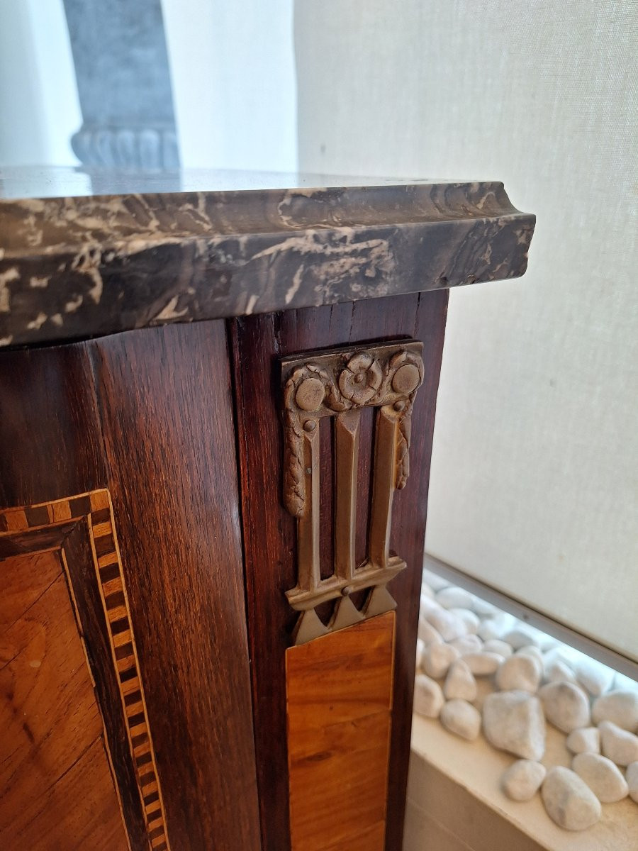 Paire d'encoignures marquetées de style Louis XVI vers 1830-photo-5