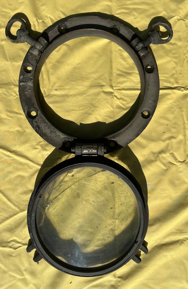 4 Bronze Portholes