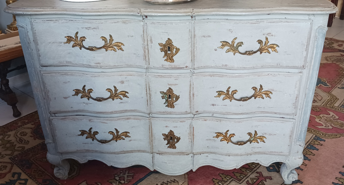 Louis XV Period Crossbow Chest Of Drawers, 18th Century