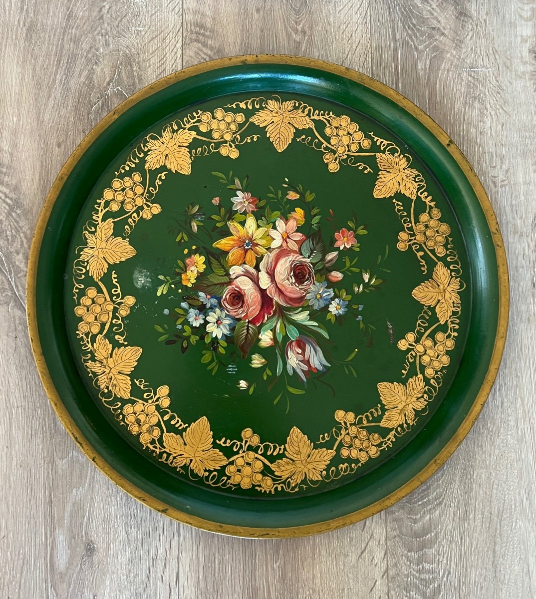 Round Tray In Painted Tole Floral Decor-photo-3