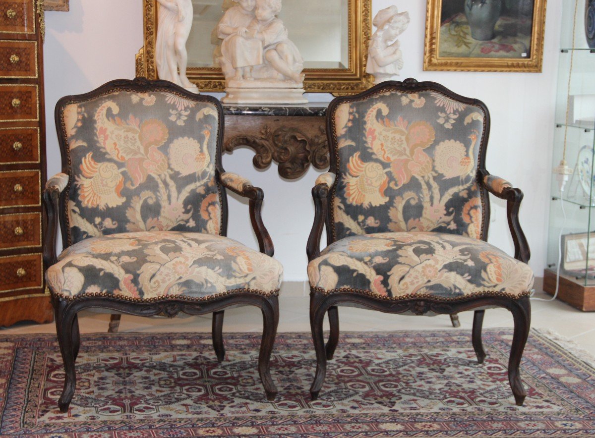 Paire De Larges Fauteuils à La Reine Louis XV  d'Epoque XVIIIéme 