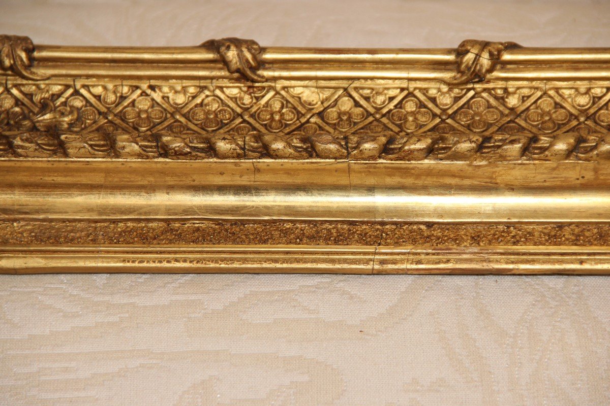 19th Century Carved Frame In Wood & Golden Stucco-photo-1