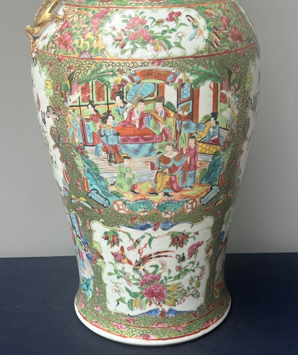 Large Covered Baluster Vase In Canton Porcelain 19th Century -photo-2