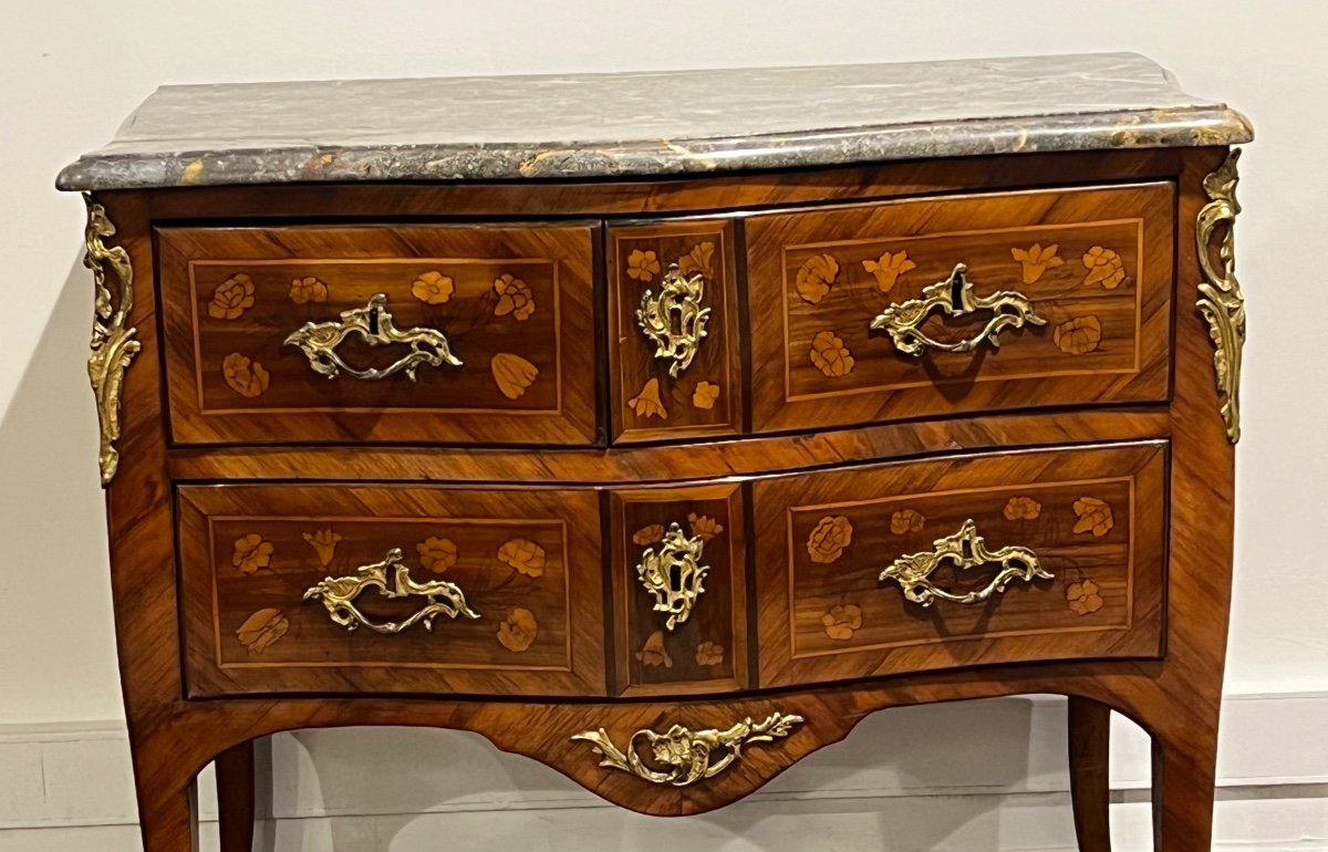 Commode Sauteuse Louis XV Galbée En Marqueterie Estampillée -photo-4