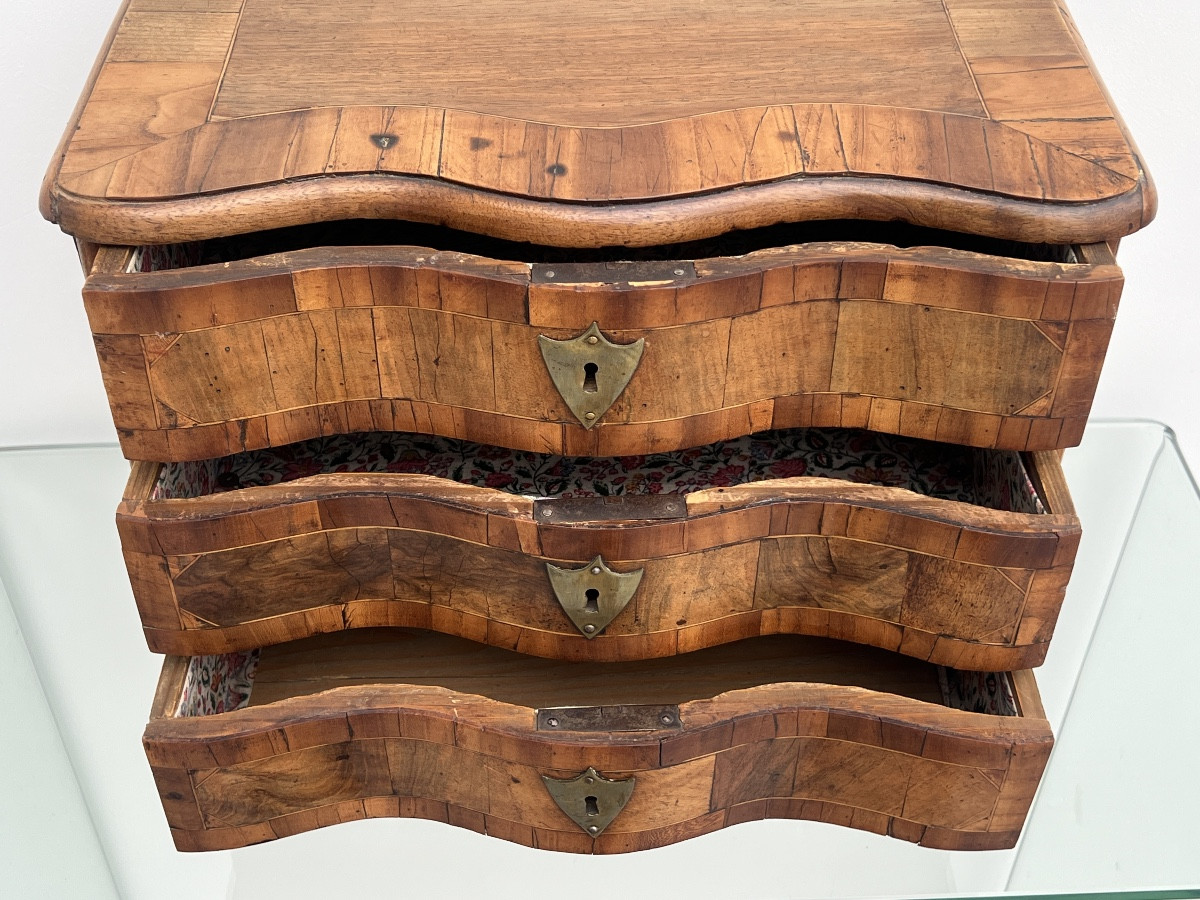 Petite Commode de Maîtrise Galbée d'époque XVIIIème-photo-3