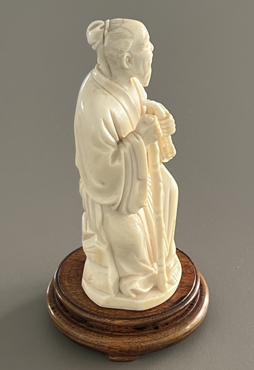 Carved Ivory Okimono Representing An Old Man -photo-2