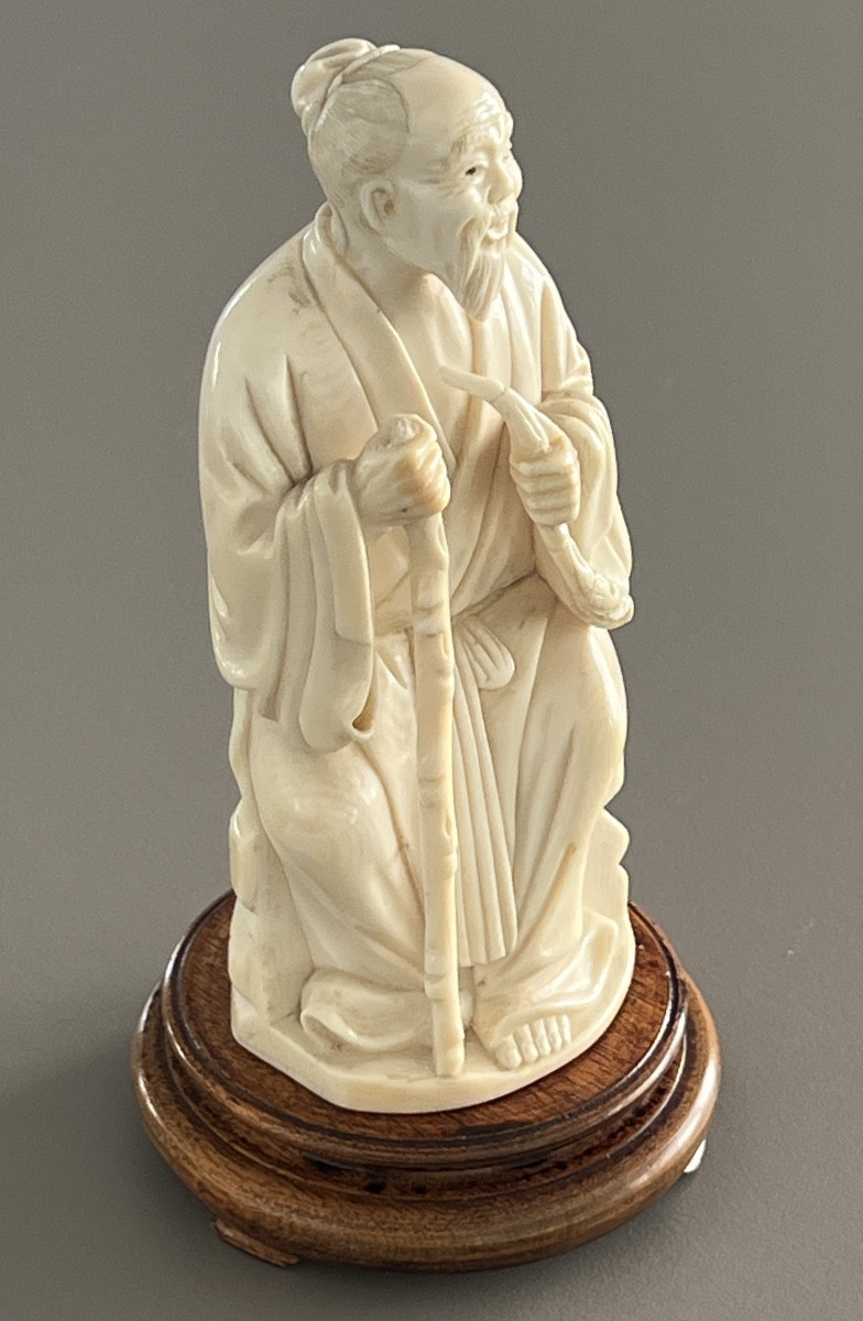 Carved Ivory Okimono Representing An Old Man -photo-3