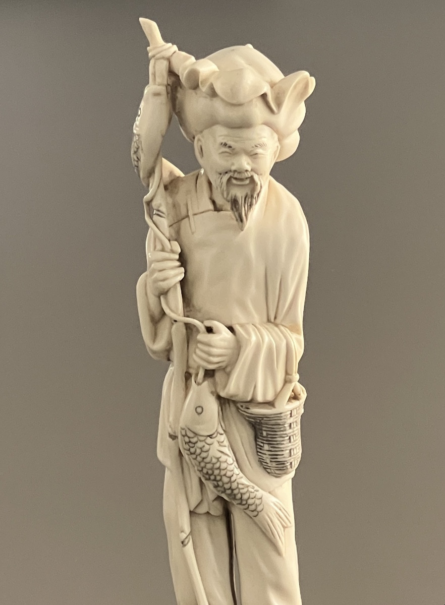 Signed Ivory Okimono Depicting A Standing Fisherman China 1920-30 -photo-8