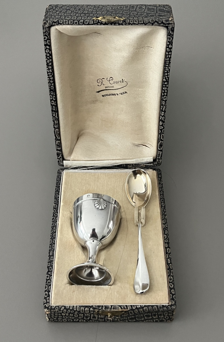 Solid Silver Egg Cup With Minerva Hallmark, Late 19th Century -photo-3