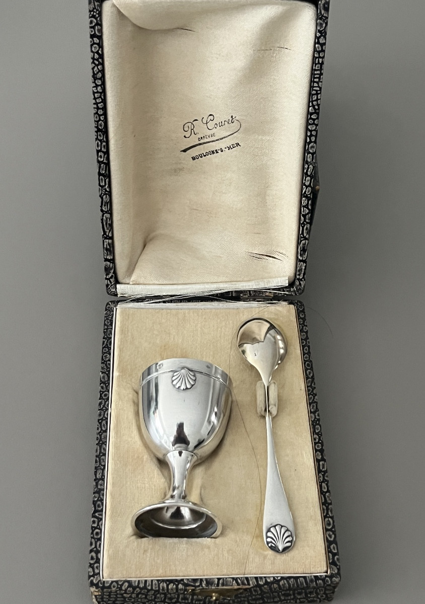 Solid Silver Egg Cup With Minerva Hallmark, Late 19th Century -photo-4