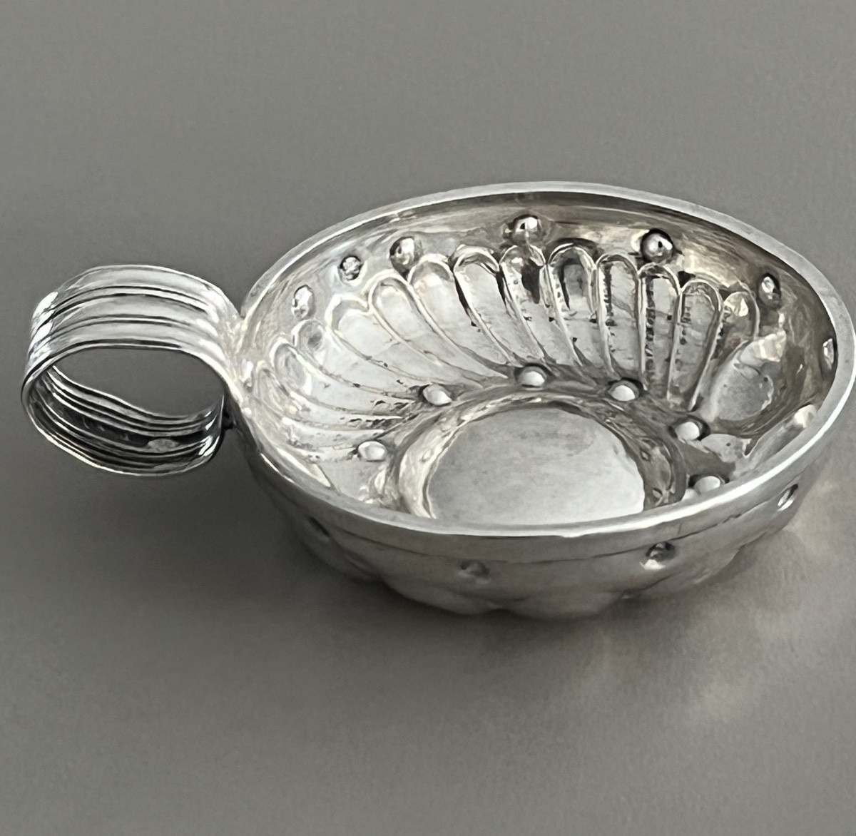 Solid Silver Wine Taster, Hallmarked With The Vieillard Mark (1st Standard Paris 1819-1838)-photo-5