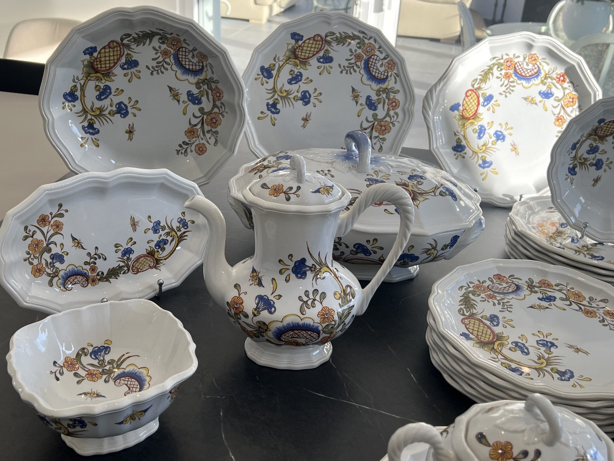 Service de Table de Salins Modèle Lille à Décor de Fleurs Papillons -photo-1