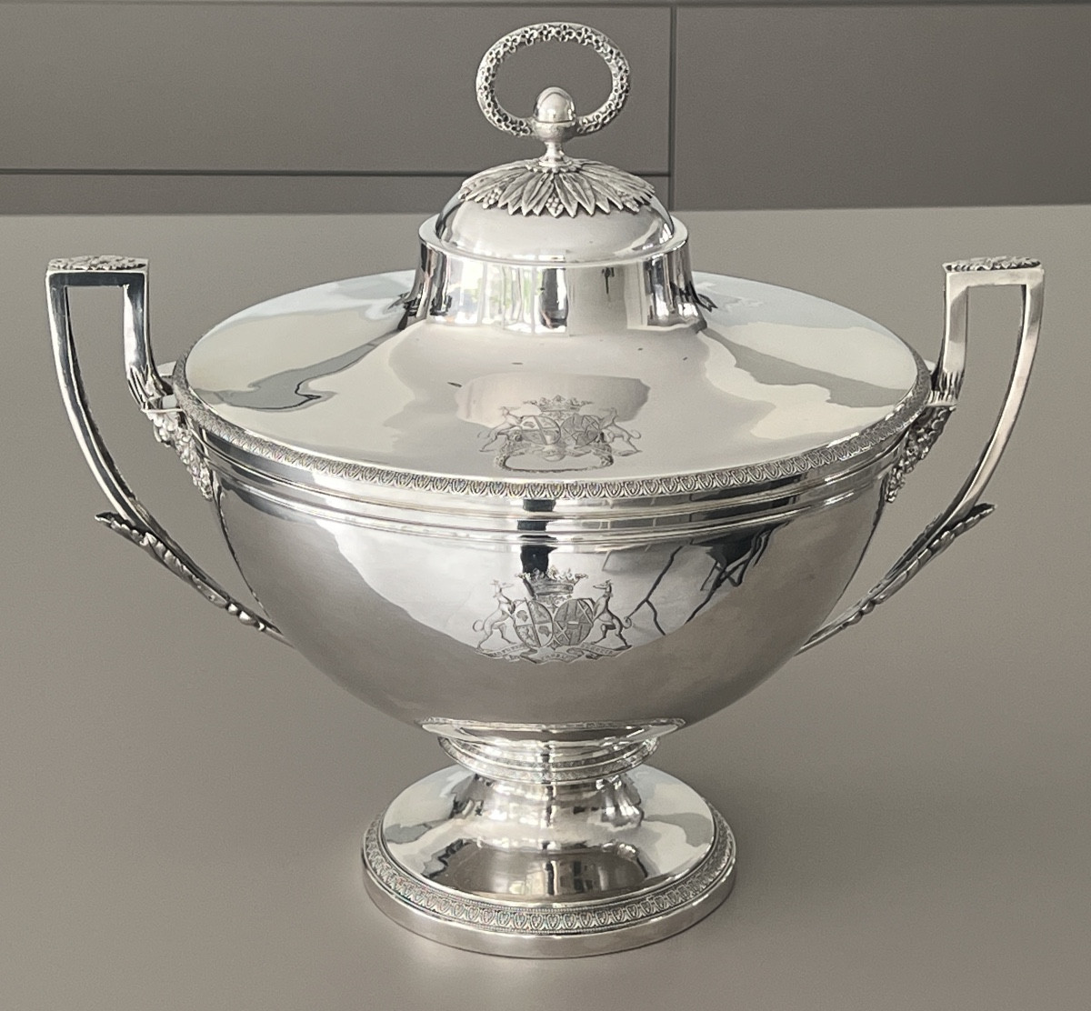 Large Solid Silver Soup Tureen/vegetable Dish From The Empire Period, Paris, First Standard 