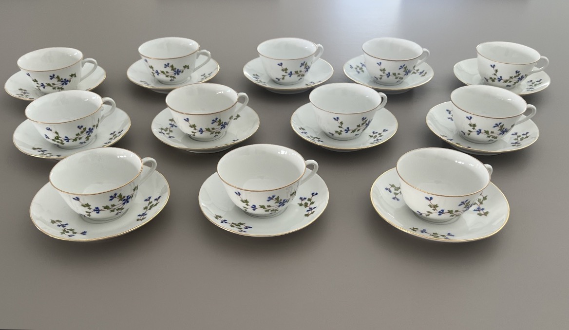 12 Lourioux Porcelain Coffee/tea Cups With Barbeaux Design -photo-2