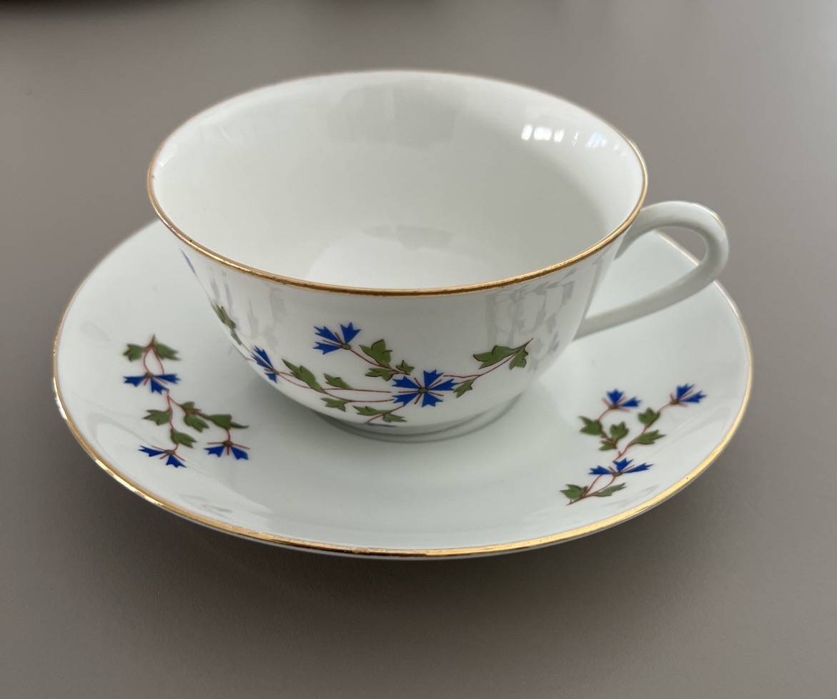 12 Lourioux Porcelain Coffee/tea Cups With Barbeaux Design -photo-3