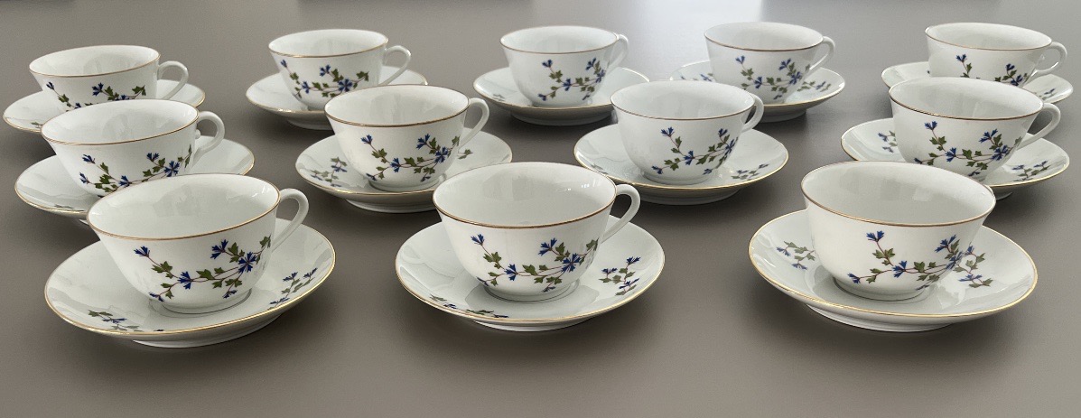 12 Lourioux Porcelain Coffee/tea Cups With Barbeaux Design 