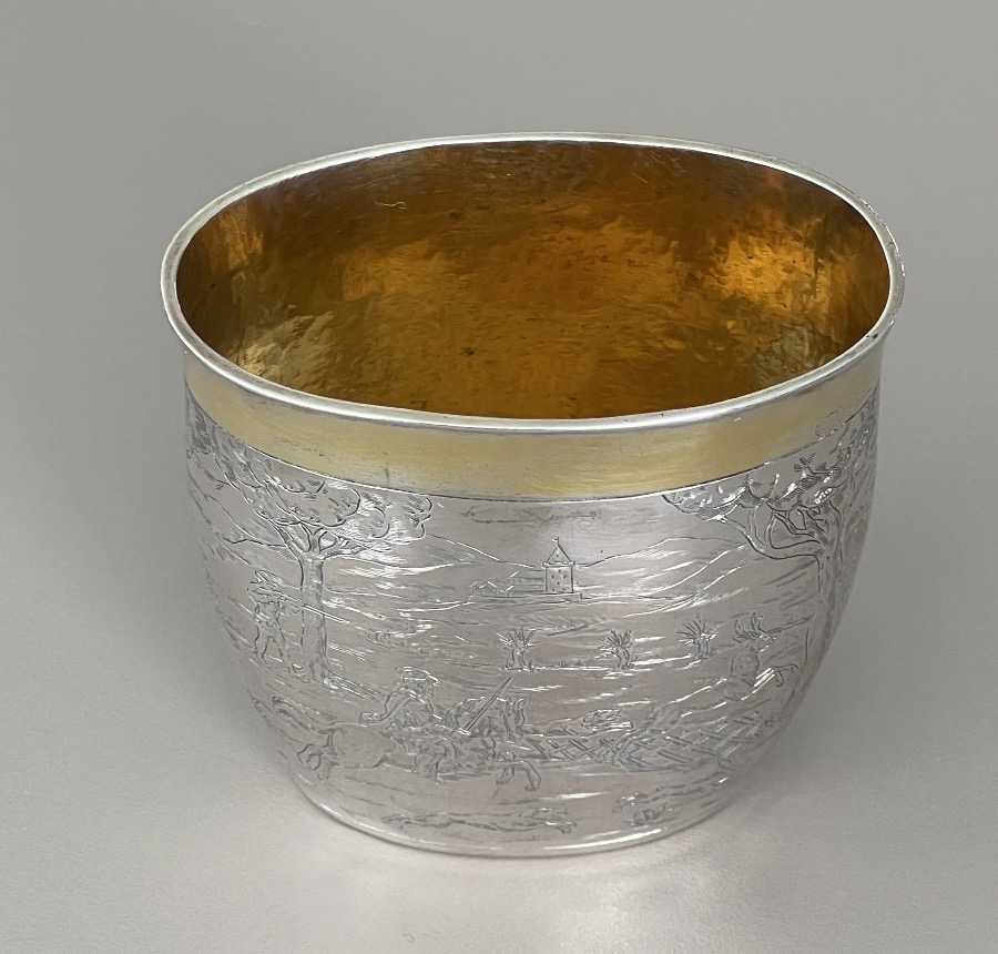 Rare Timbale de Chasse en Argent Massif avec Armoiries Orfévre Bossard en Suisse
