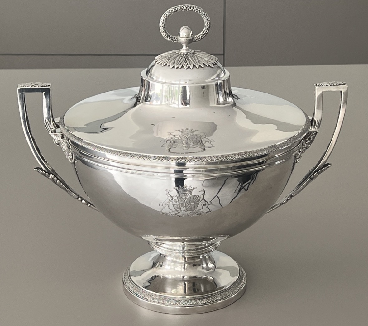 Grande Soupière / Légumier en Argent Massif d'époque Empire Paris 1er Titre 