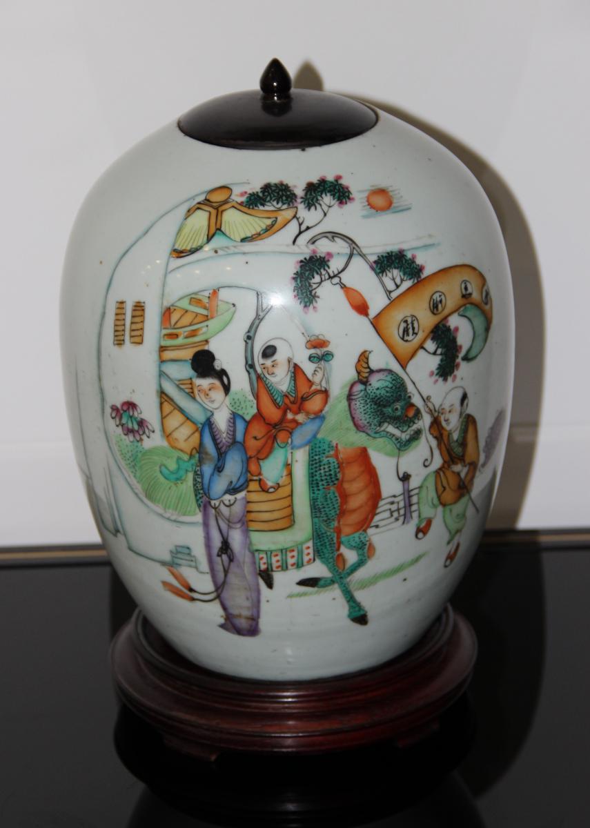 Potiche En Porcelaine De Chine émaux Polychrome XIXéme