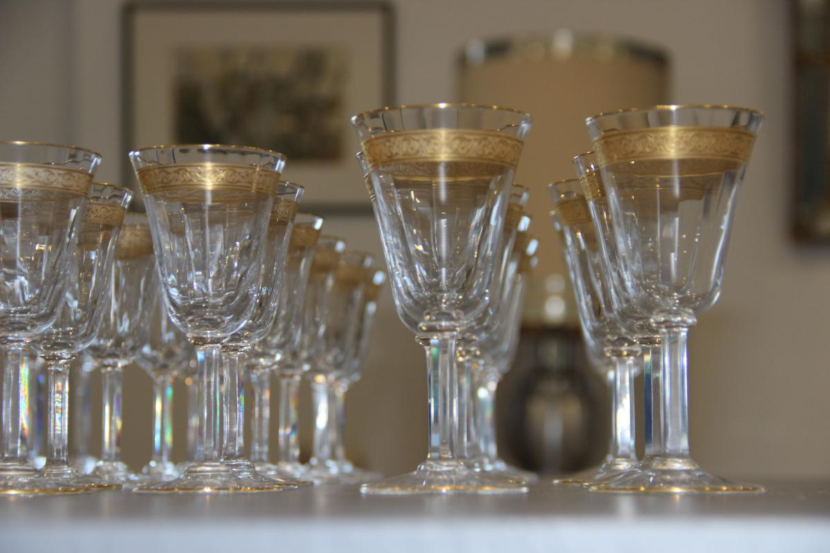 Saint Louis Service de 48 Verres en Cristal et décor à l,Or