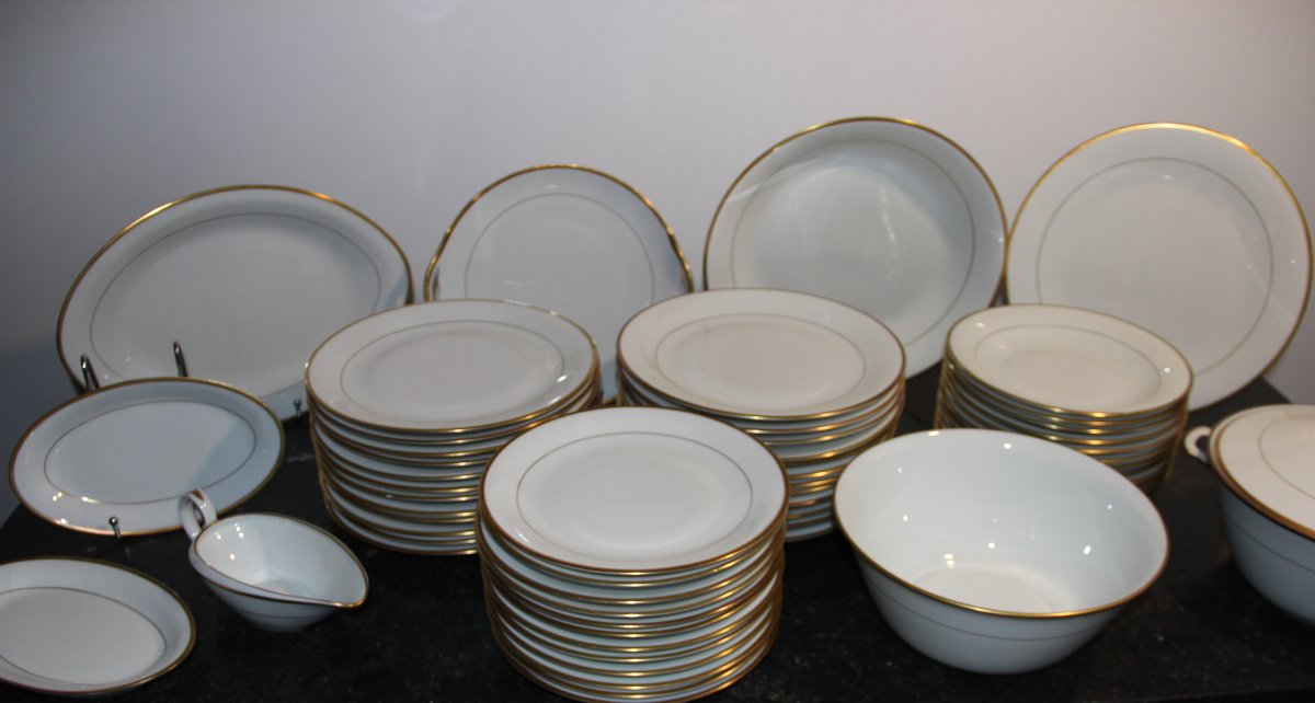 Service En Porcelaine De Limoges  Goumot-labesse  Modèle Régence -photo-2