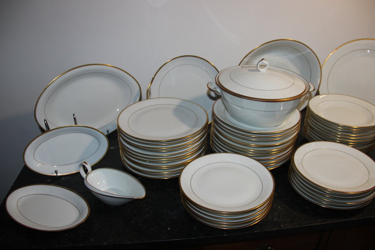 Service En Porcelaine De Limoges  Goumot-labesse  Modèle Régence -photo-3