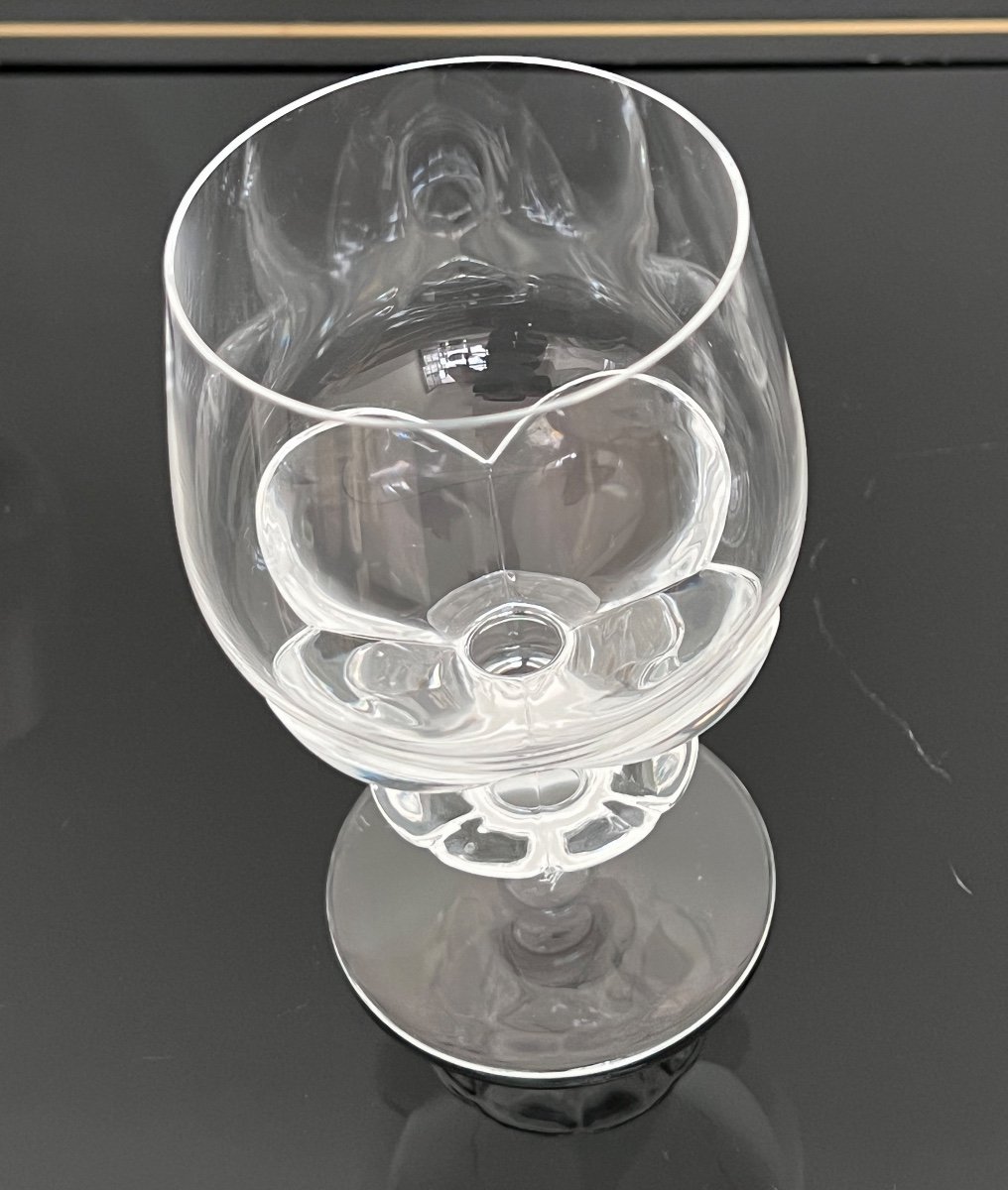 Lalique Model Blois 8 Crystal Wine Glasses-photo-1