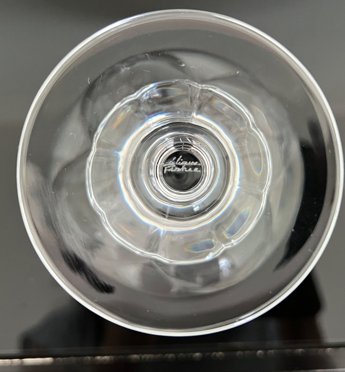 Lalique Model Blois 8 Crystal Wine Glasses-photo-4