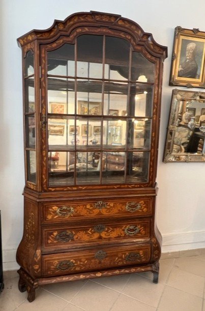 Vitrine Hollandaise En Marqueterie d'époque XVIIIéme