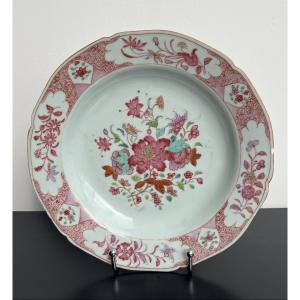 China East India Company Polychrome Plate 18th Century Famille Rose 