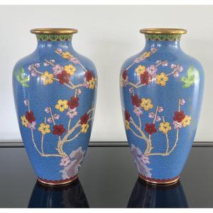 Paire de Vases Chine en Cloisonnés Fleurs de Cerisier Oiseaux 