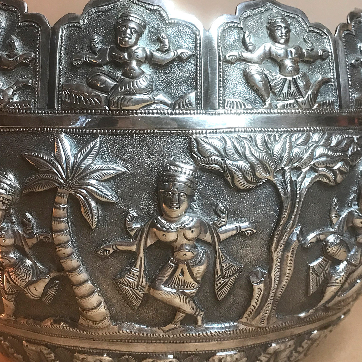 Grand bol en argent, Inde de l'Est, XIXe siècle-photo-3