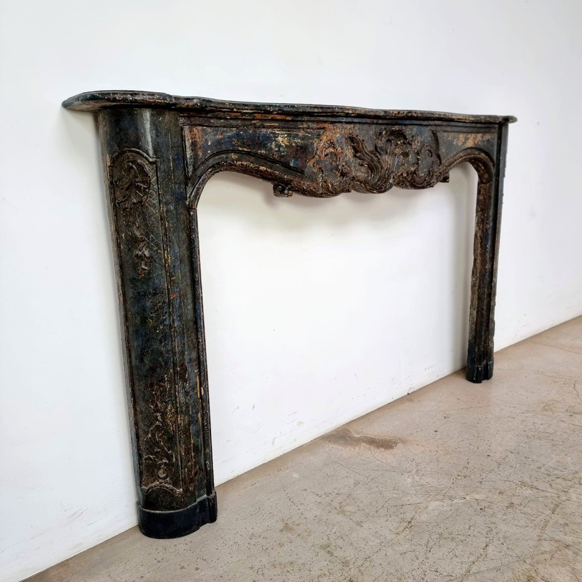 Cheminée en bois sculptée 18éme-photo-3