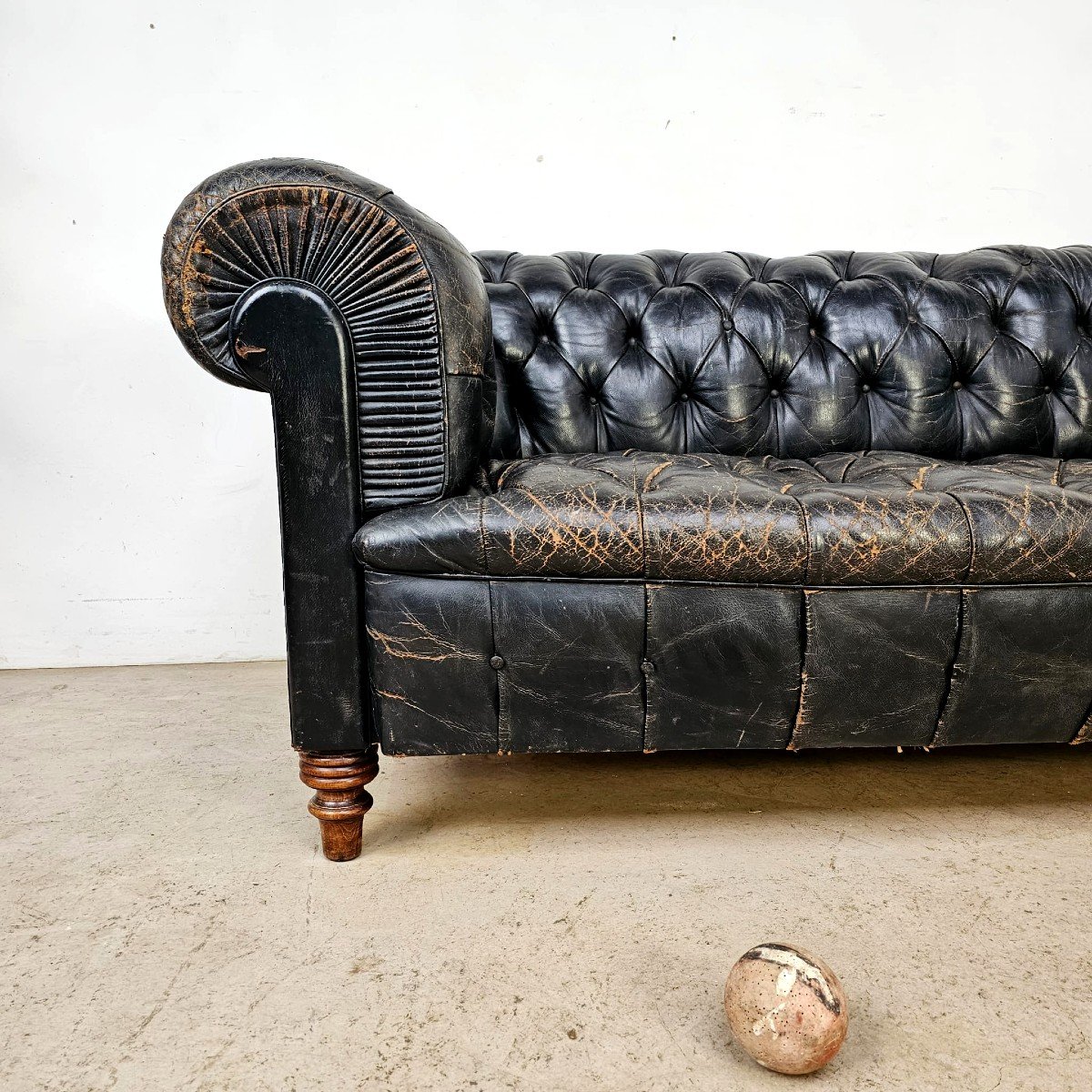 Canapé chesterfield cuir-photo-2