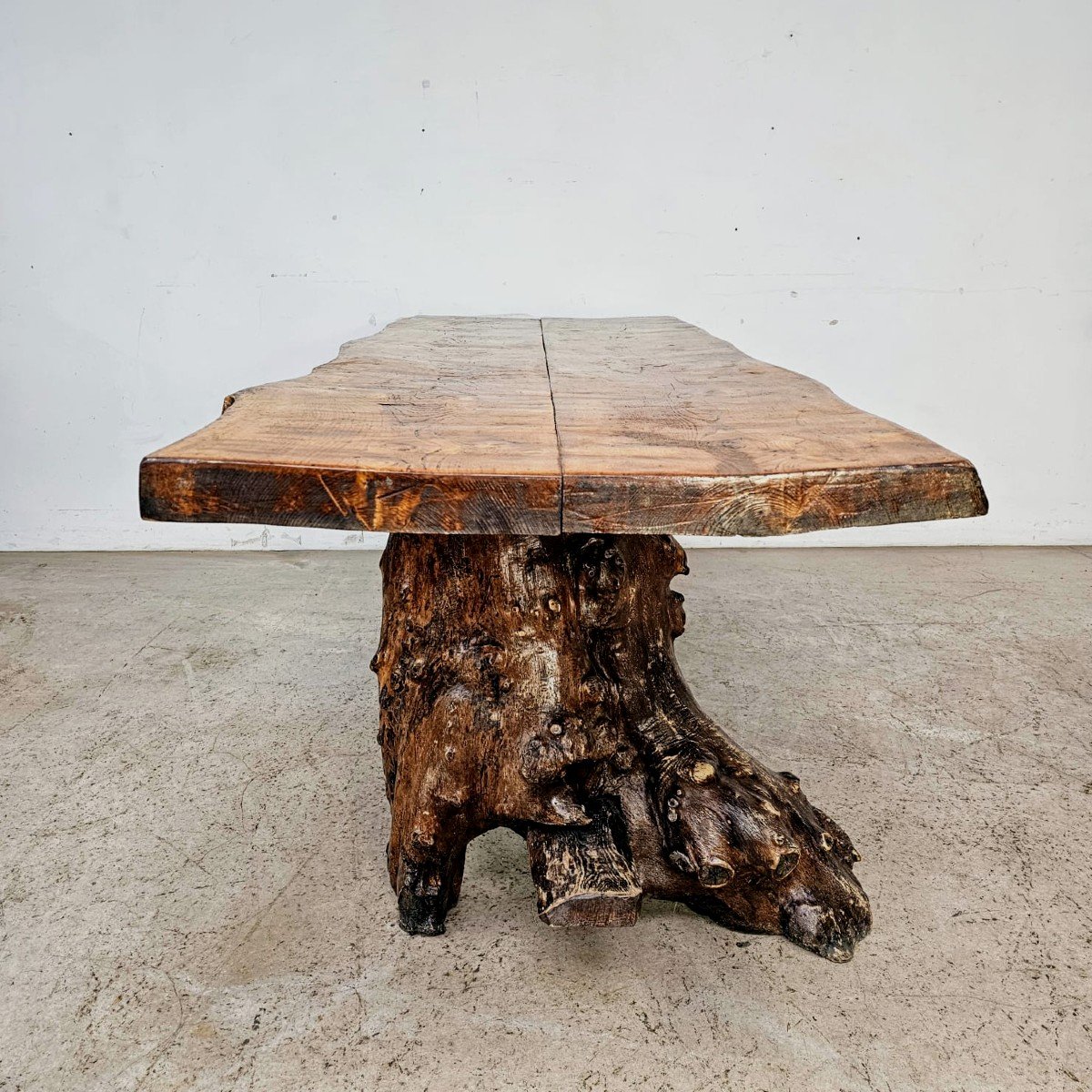 Brutalist Root Oak Table-photo-4