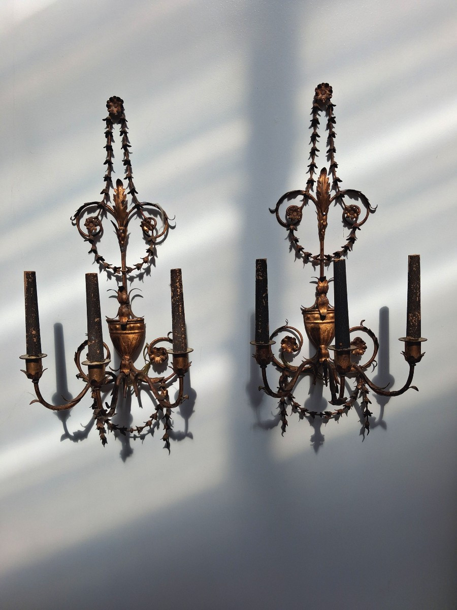 Paire d appliques en métal doré st L16