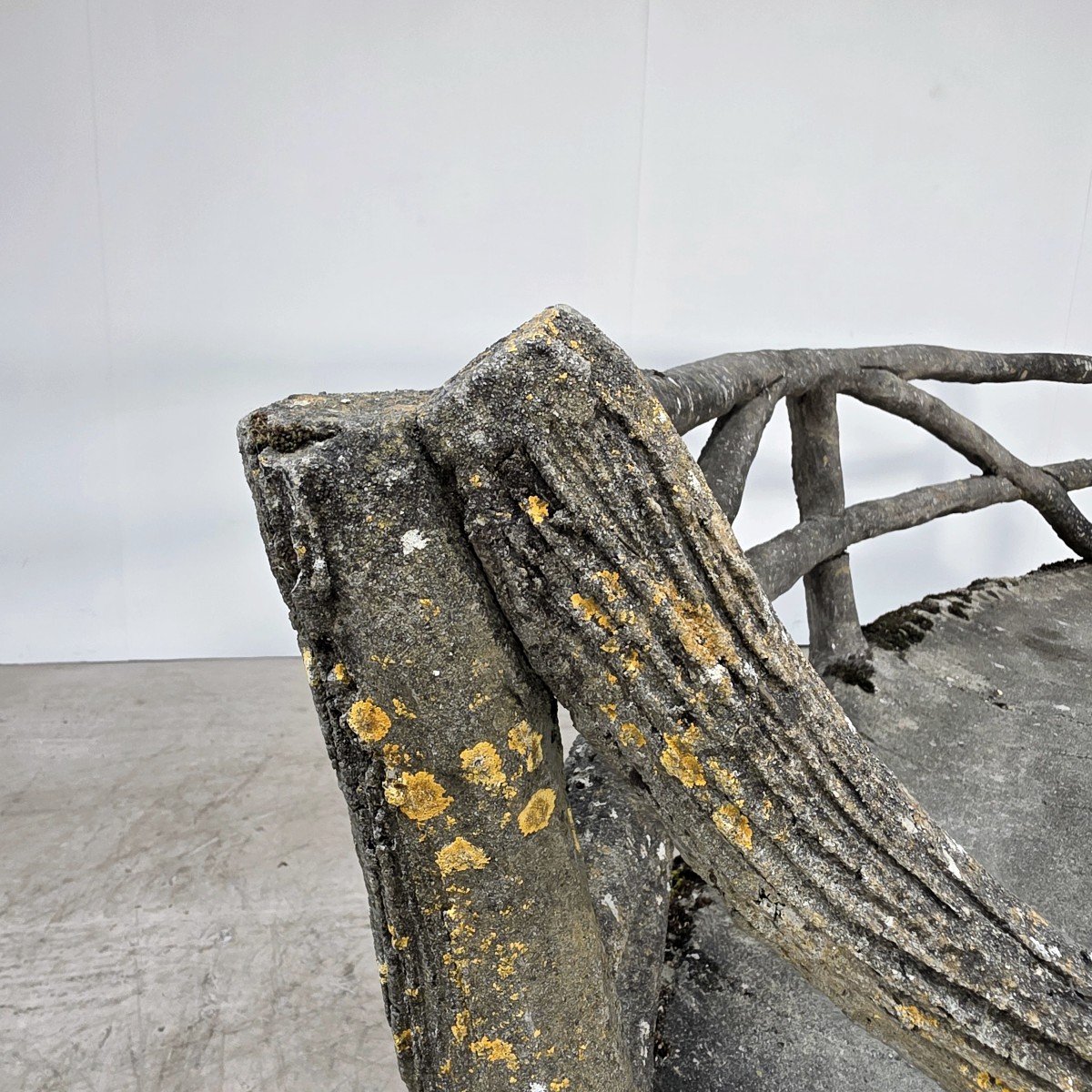 Banc en béton façon faux bois-photo-3