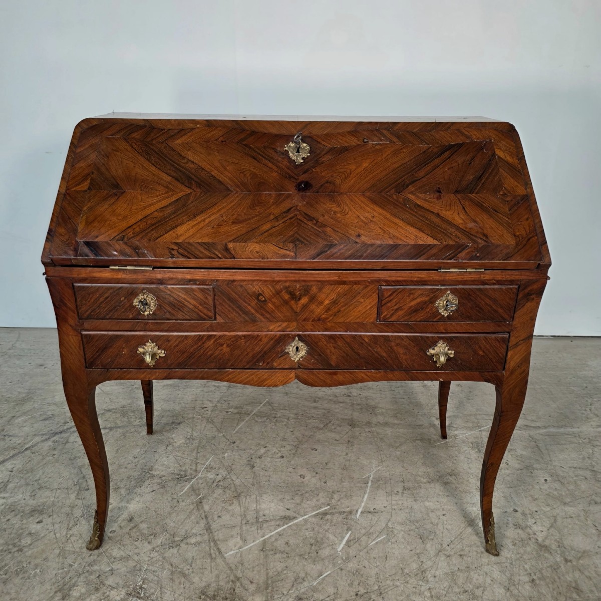 Bureau de pente en palissandre 18éme siécle