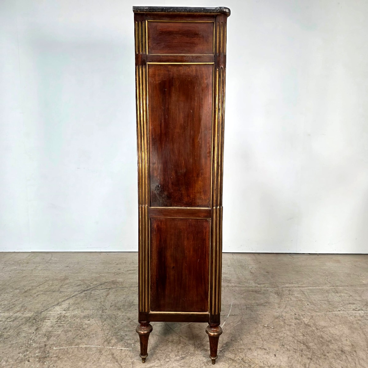 Vitrine en acajou d époque Louis 16-photo-2