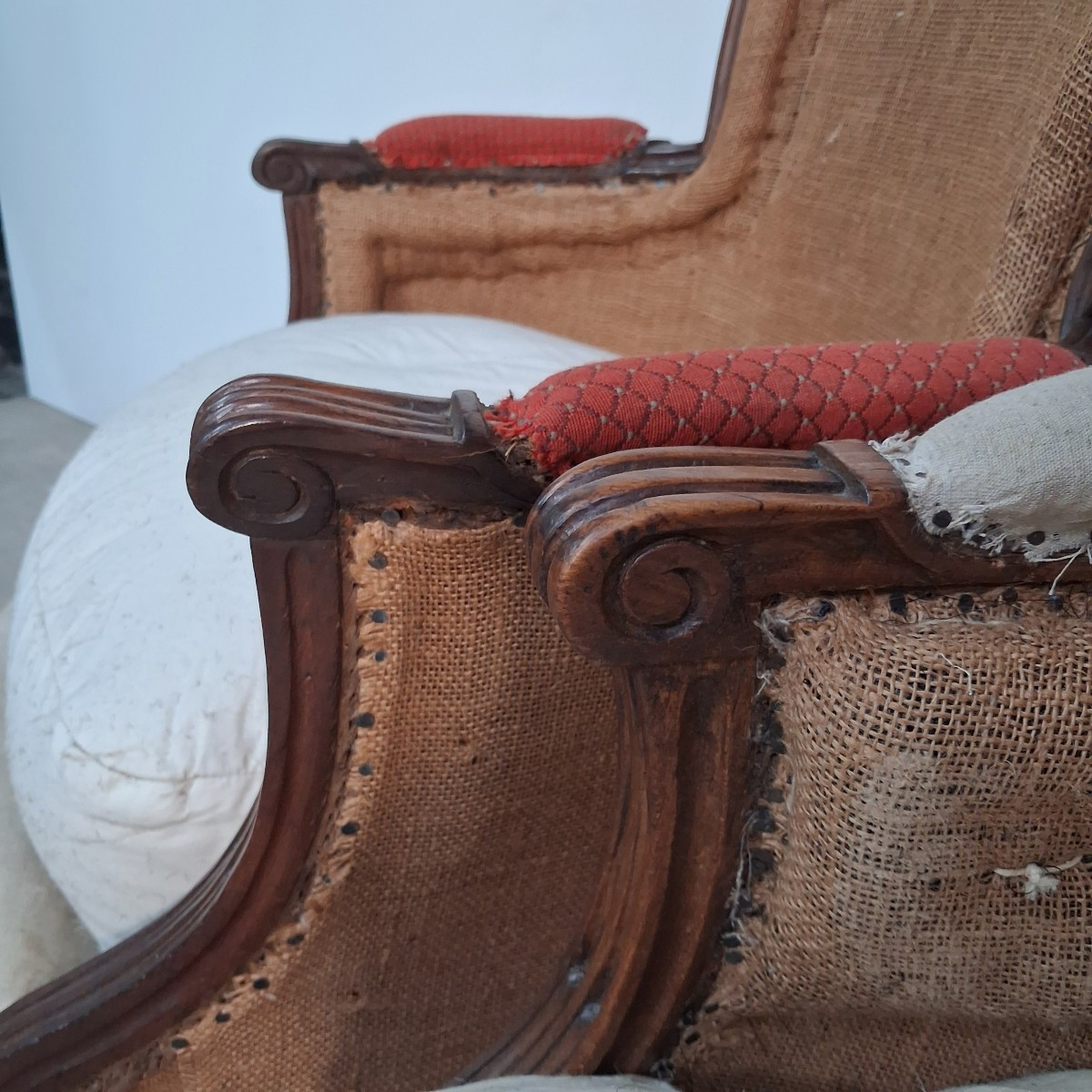 2 fauteuils d époque Louis 16 l un estampillé C Sené-photo-4